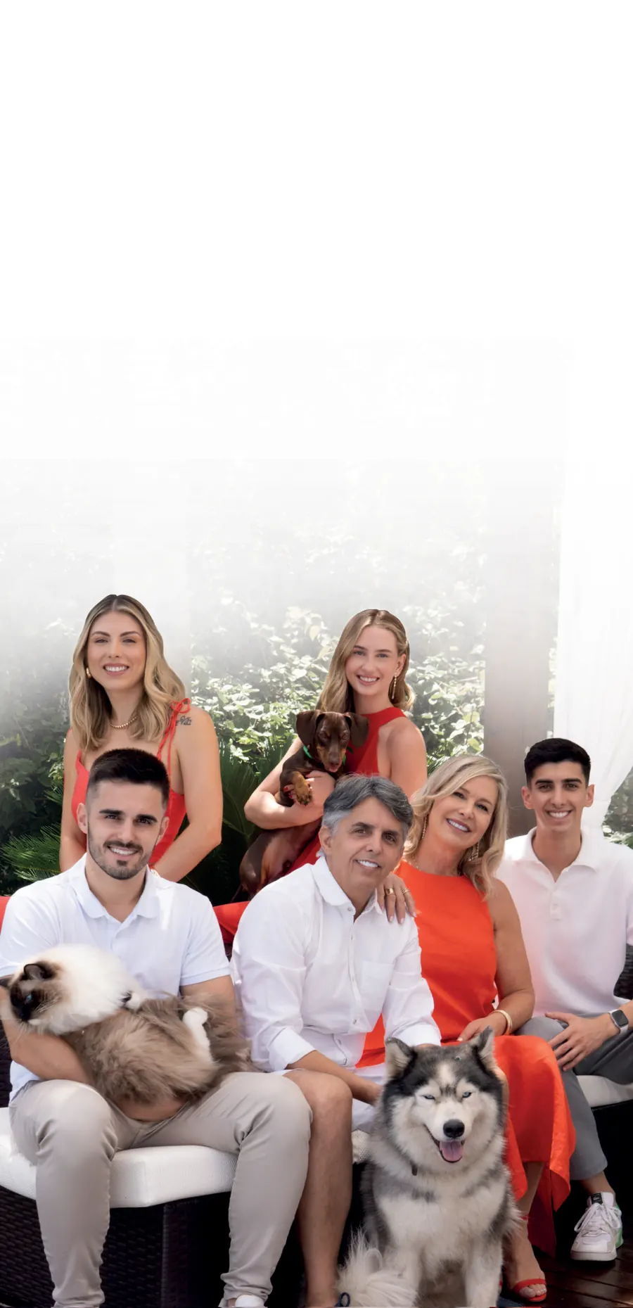Rogério Pacheco com a família e os animais de estimação